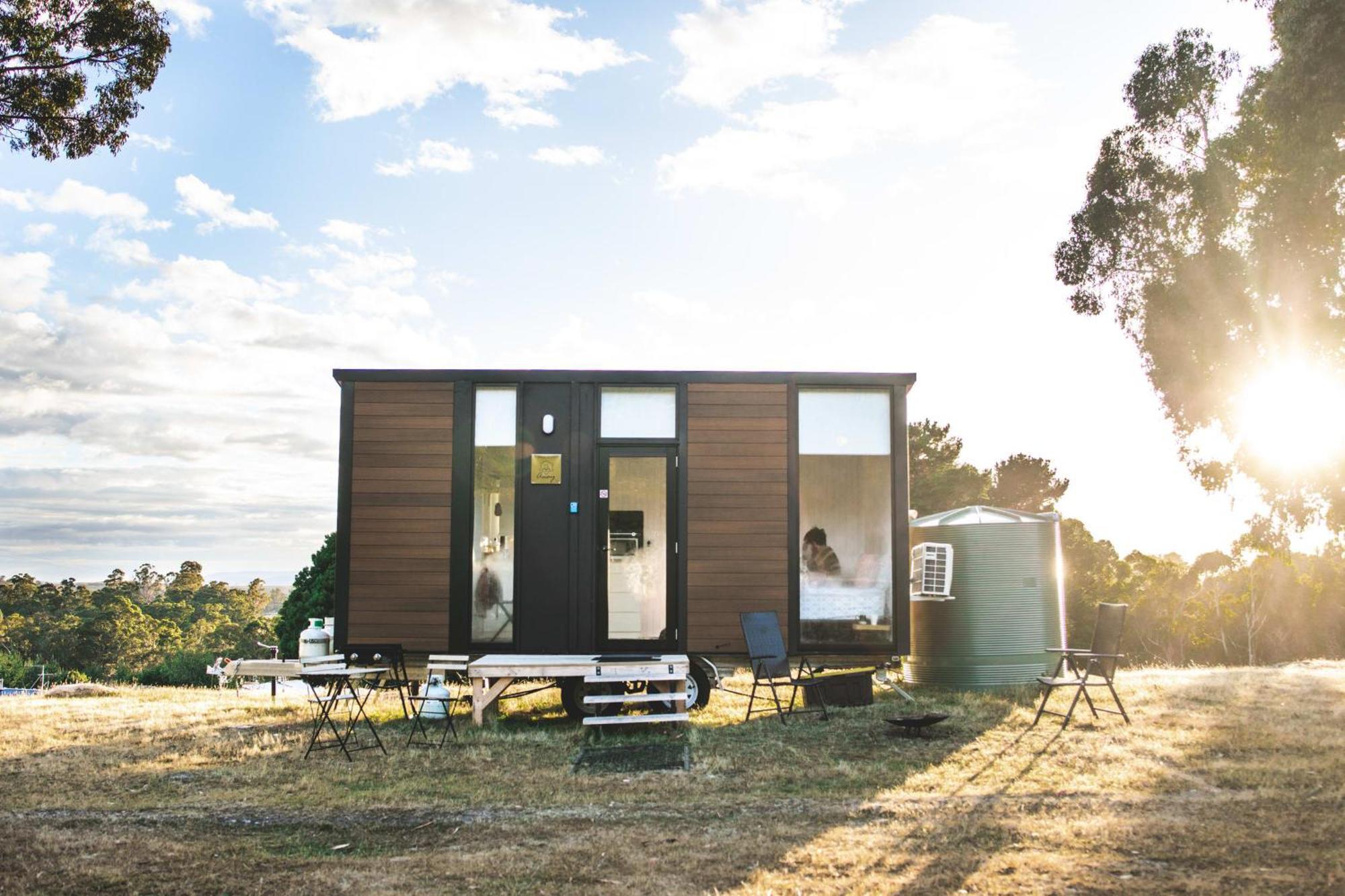 Pine Edge Heights By Tiny Away Villa Ellendale Exteriör bild